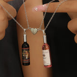 collier bouteille de vin amitié