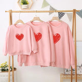 sweat rose coeur rouge