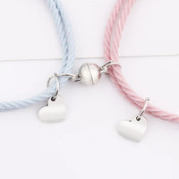 deux bracelets aimantés coeurs