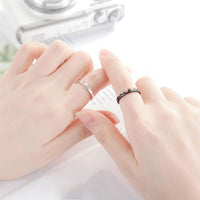 Bijou a partager couple