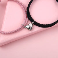 Bracelet avec pendentif coeur aimanté