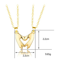 Collier Coeur avec les Mains