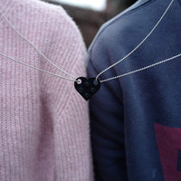 collier lego coeur noir