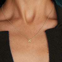Collier initiale B