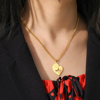 Collier Silhouette Maternelle