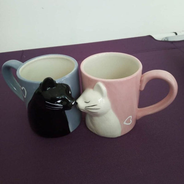 Mug Duo Couple Chats