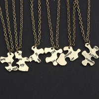 lot pendentifs assortis