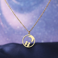 pendentif lune ovale