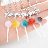 Collier sucette plastique
